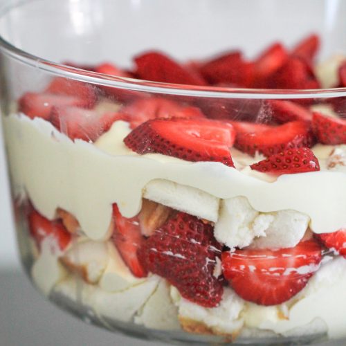 Strawberry Shortcake Trifle – Macro Friendly Food